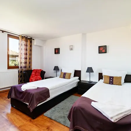 Velinov Boutique With Free Shuttle