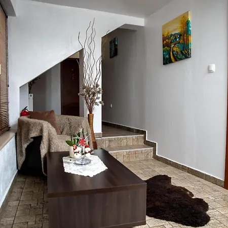 Velinov Boutique With Free Shuttle