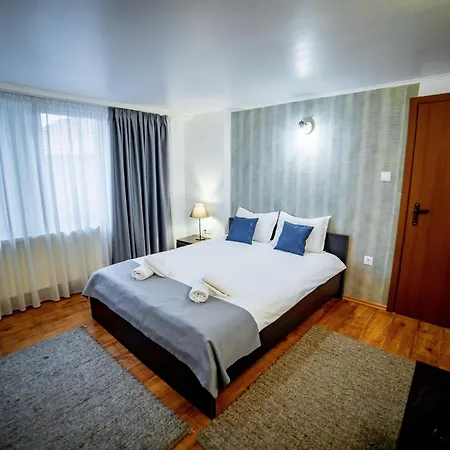 Velinov Boutique With Free Shuttle Hotell
