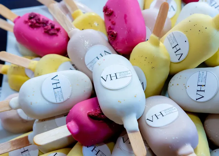 Velinov Boutique With Free Shuttle فندق 3*