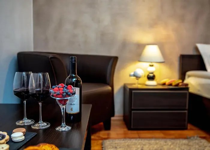 Hotel Velinov Boutique With Free Shuttle 3*