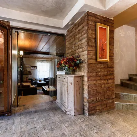 Velinov Boutique With Free Shuttle Banszko