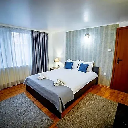 Velinov Boutique 3*