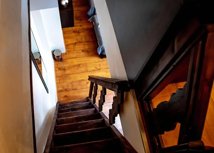 Velinov Boutique With Free Shuttle 班斯科